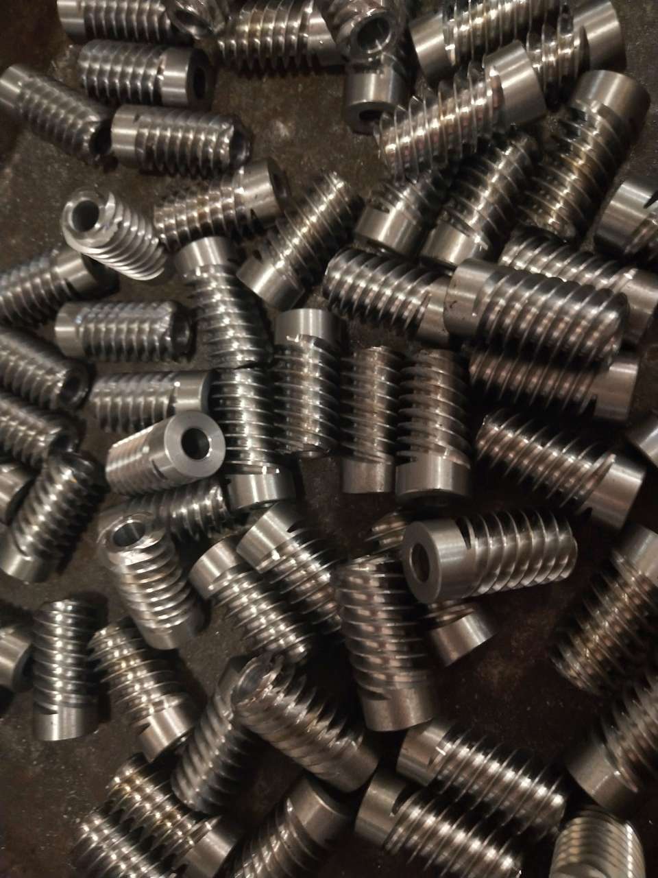 Custom Design Long Forged Steel 42CrMo Wind Turbine Main Shaft