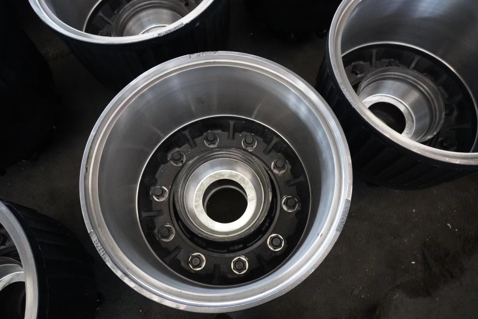 New Condition FAPJ2F5 FAPJ1.5F5 FAPJ1F5 FAPJ0.5F5 Steel Trailer Axle Straight Axle with Disc Brake Series