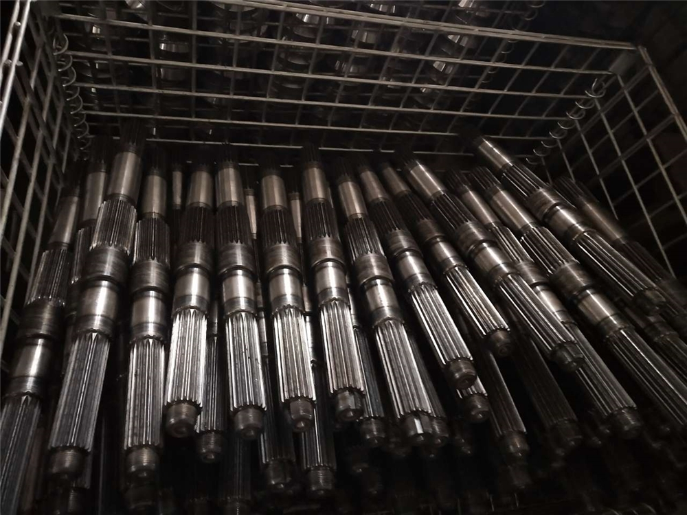 Custom Design Long Forged Steel 42CrMo Wind Turbine Main Shaft