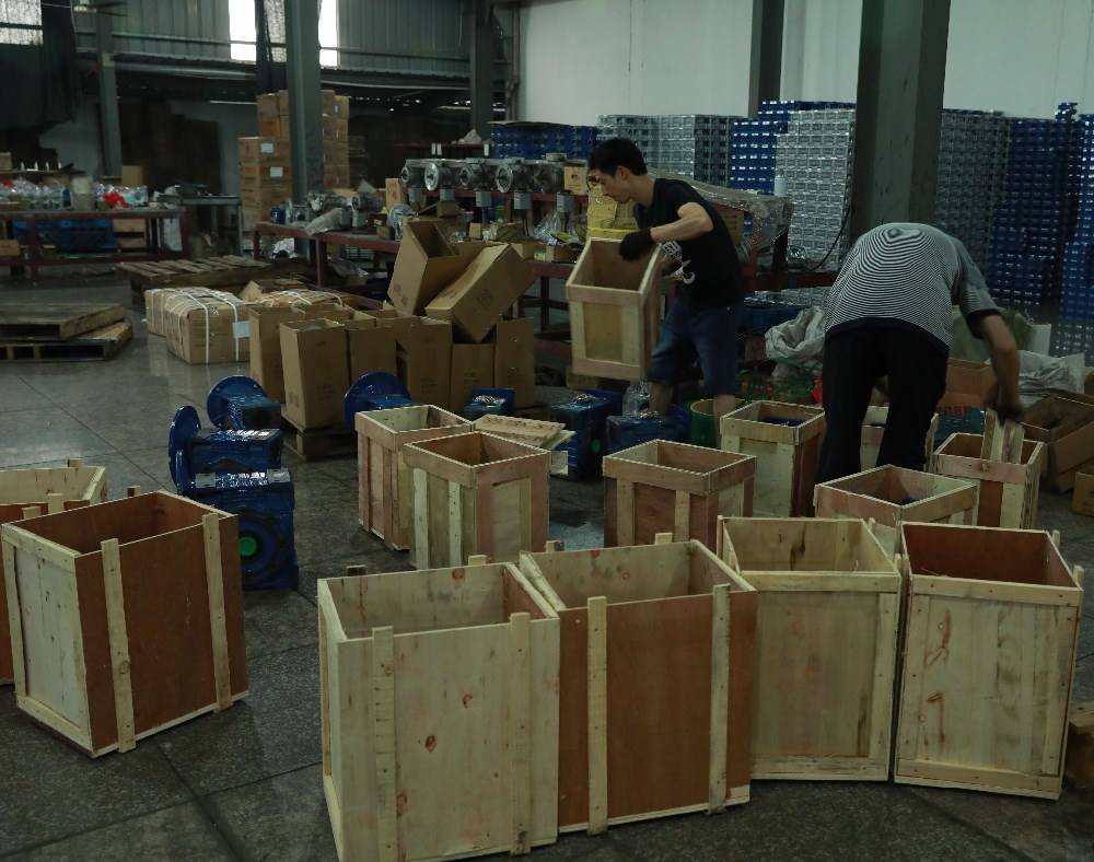 HB High Power Bevel Cylindrical Gear Reducer Gear Reducer Reduction Box