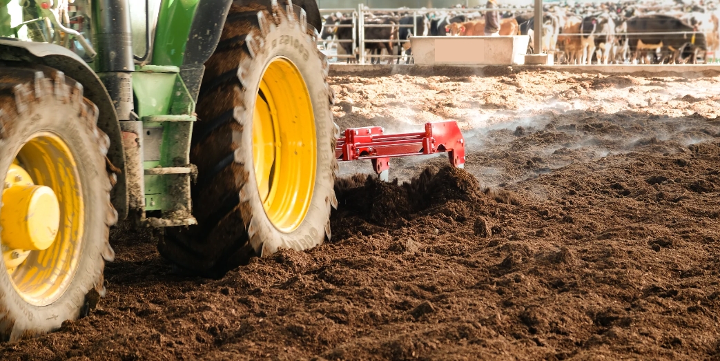 High Quality Custom 460kg Agricultural Machinery Compost Barn for Livestock with Core Engine Gear Bearing Components