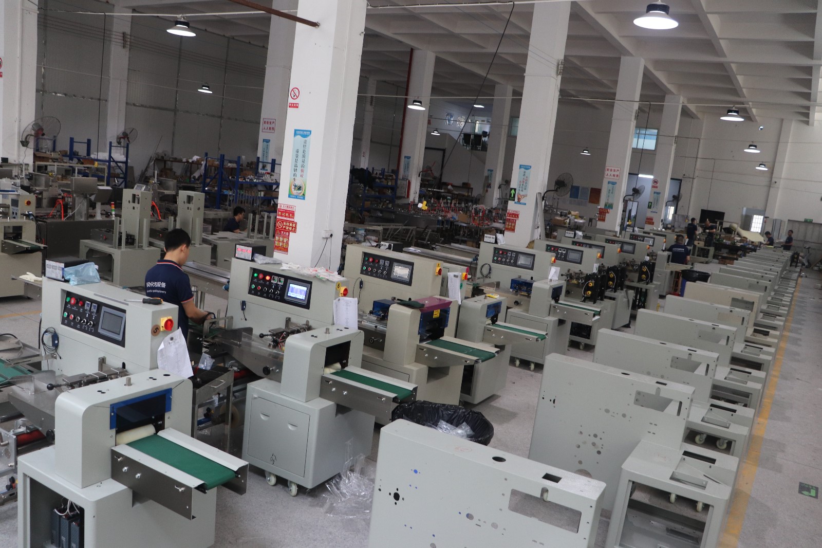 QGSG Semi Automatic Piston Cylinder Filling Machine