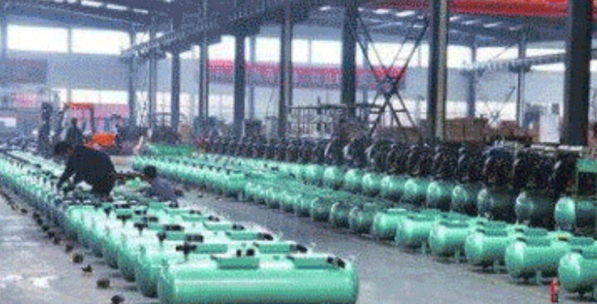 Similar to Atlas Copco 22 KW 30 HP 15 Bar~16 bar 4 in 1 Rotary Screw Air Compressors with Air Dryer for Laser Cutting Machine