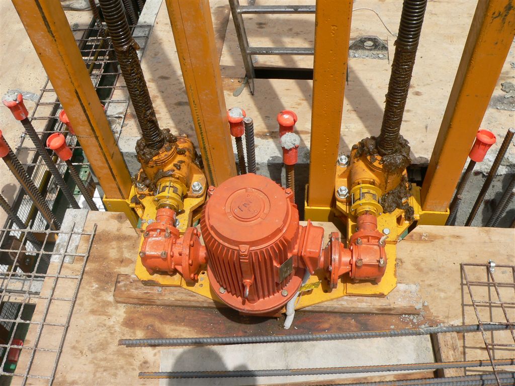 Ball Thread Rod Mechanical Hydraulic Lift Elevator Scaffolding Gearbox Electric Worm Gear Screw Jack for Construction Jump