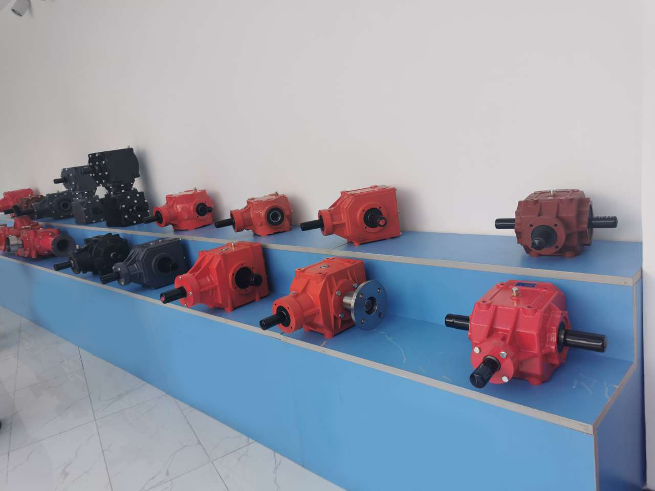 Good Quality 3-Point Hitch Mower Cutter Bar Speed Reducer Tractor-mounted Mower Cutter Bar Gear Drive Gearbox for Disc Mowers