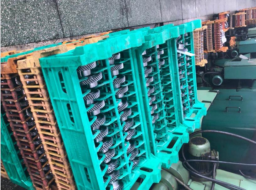 Metric Self-Locking Brass Pinion Slew Drive Wheel Steel Globoid Steering Set for Elevator Hobbing CNC Screw Shaft Worm Gear