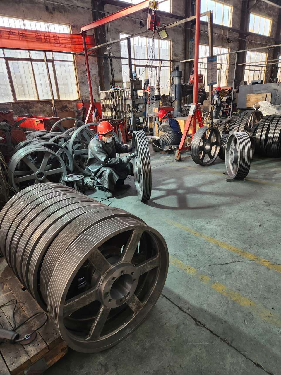 Customized Transmission All Size Type European/American Standard Sheave Wheel v Belt Timing Idler Casting Forging Gear Pulley