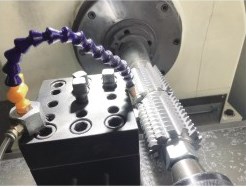 Hot Sale Automatic HTM CNC Hob Relieving Lathe for Rough Tooth Cutting of Gear Hobs