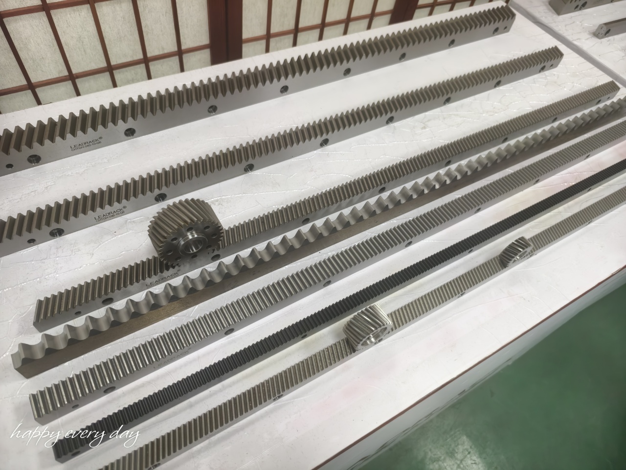 Gear Rack M2 20x20 2000 mm M1 M4 M6 M8 M10 Stainless Steel Plastic Brass Door Opener Window Helical Grinded Gear Racks