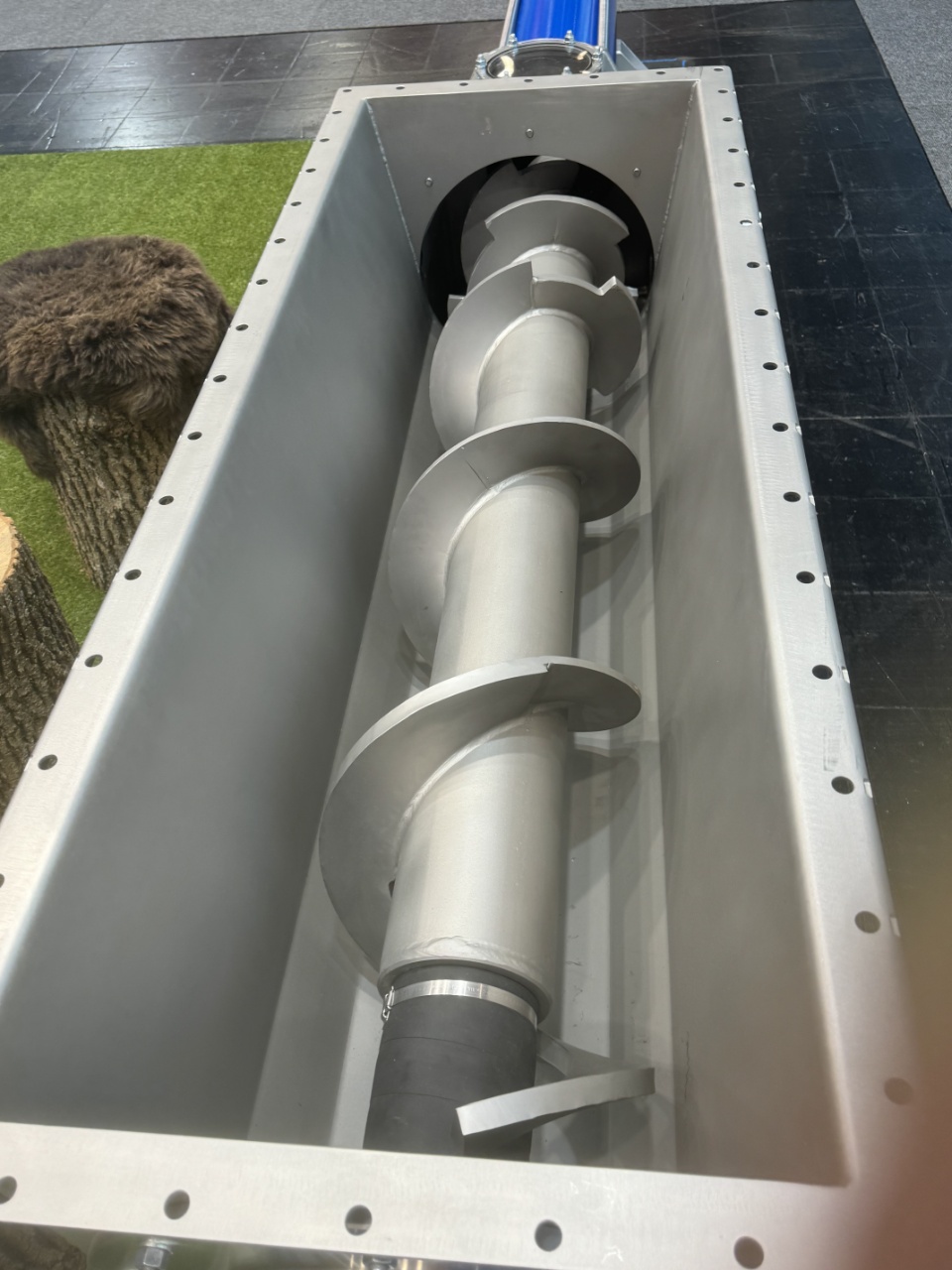 Industry Stainless Steel Tube Screw Conveyor for Food Powder Grain Cement Heavy Duty Customizable Inclined Hygienic Auger Feeder