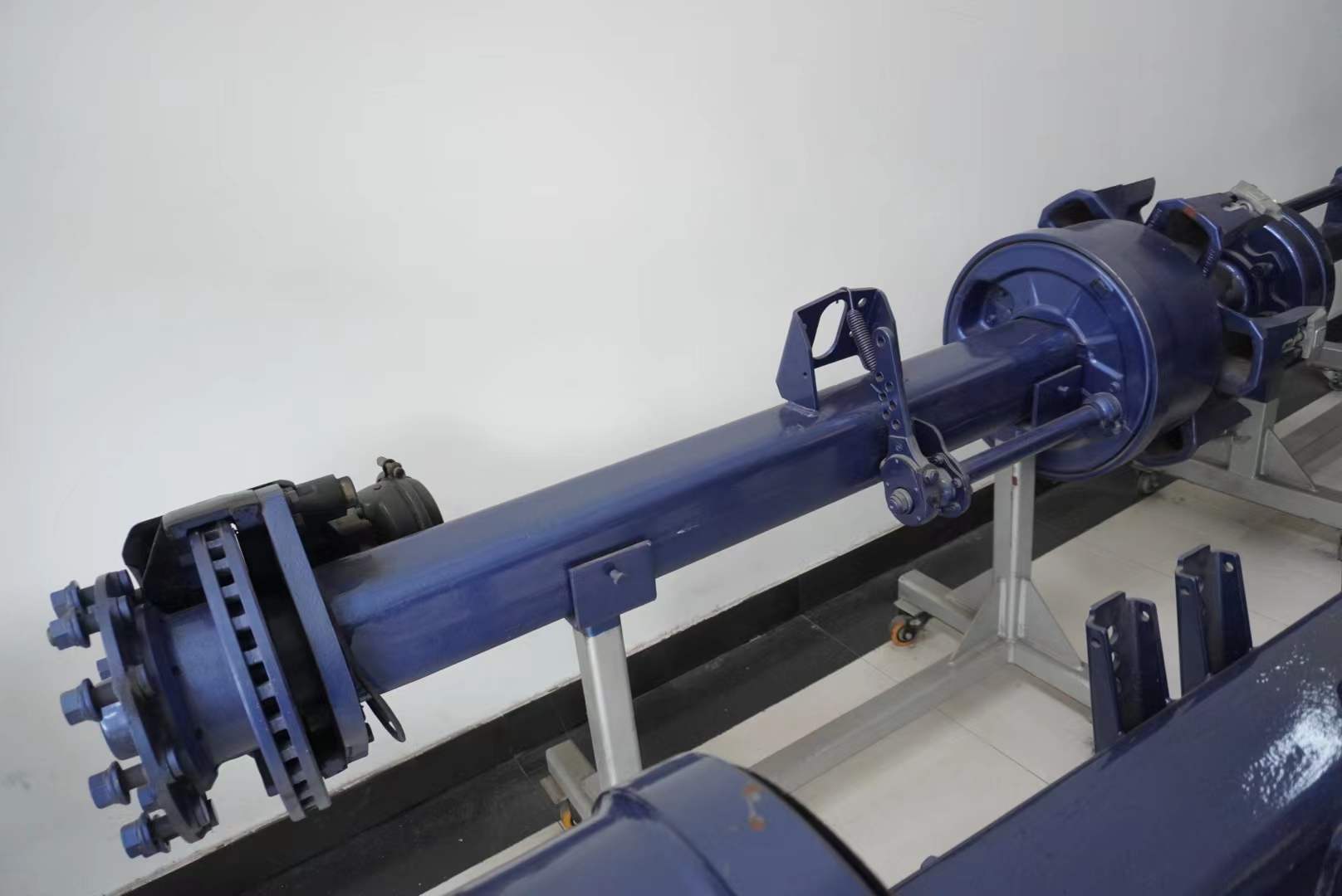 FAKQ12F10-252 FAKQ12F10-252 FAKQ12F10-287 Heavy Duty Series Trailer Axle Air Suspension Axle