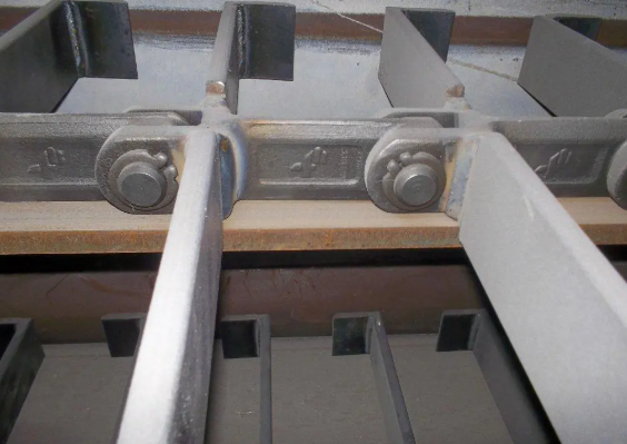 Customized Chain Link Wear-resistant Conveyor Drop Forged Scraper Chain for Coal Mining Industry